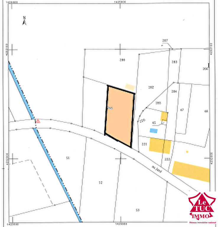 REIGNAC Terrain à bâtir de 1 112 m² REIGNAC Terrain à bâtir de 1 112 m²