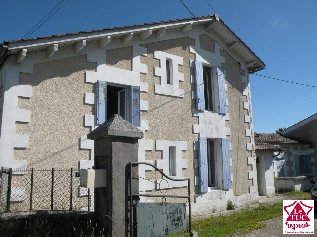 MONTENDRE MAISON 85 M² AVEC JARDIN MONTENDRE MAISON 85 M² AVEC JARDIN