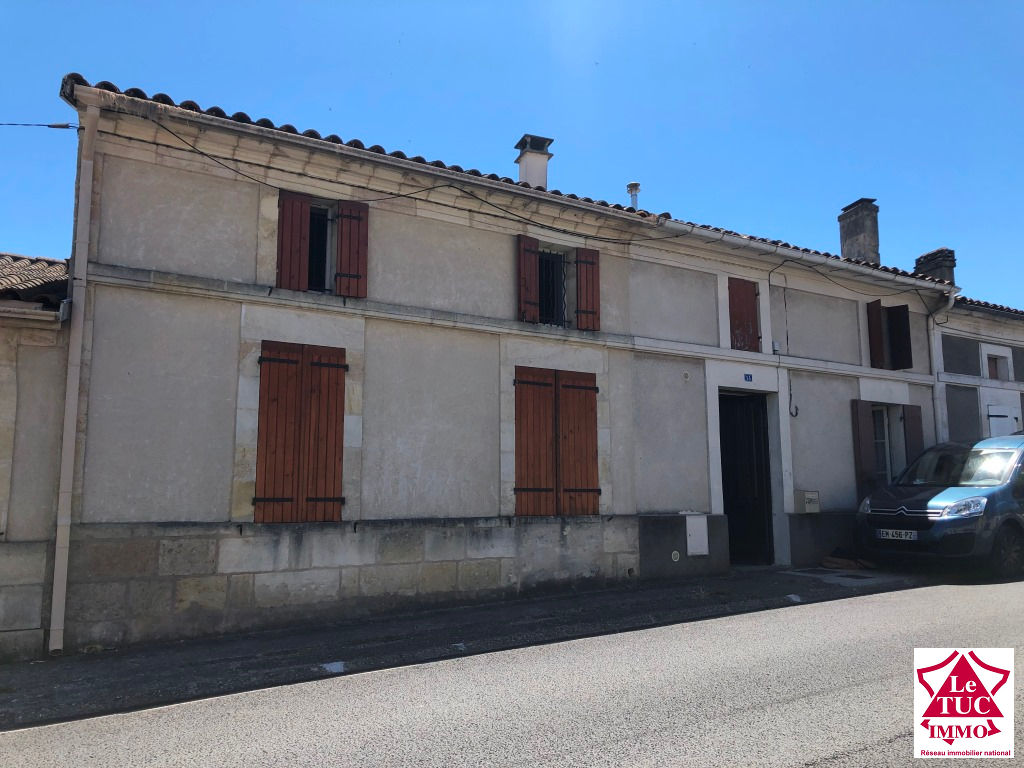 SAINT-SAVIN MAISON DE VILLE sur 820 M² de TERRAIN SAINT-SAVIN MAISON DE VILLE sur 820 M² de TERRAIN