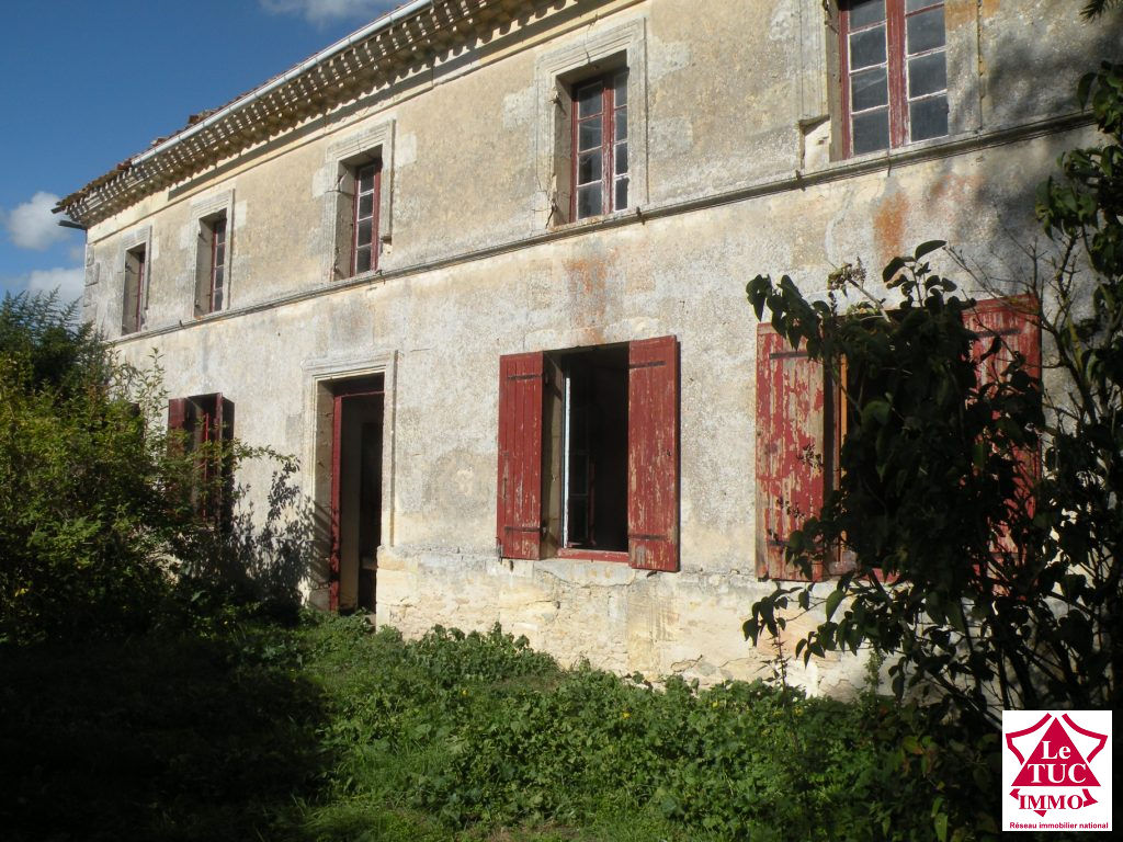 REIGNAC Girondine 120 m² avec dépendance sur 6 000 m² REIGNAC Girondine 120 m² avec dépendance sur 6 000 m²