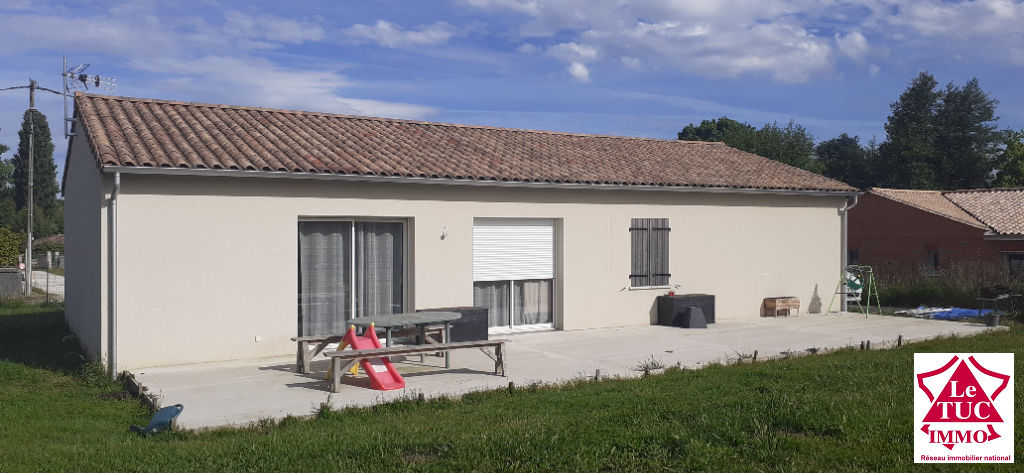 SAINT CHRISTOLY DE BLAYE Maison 4 chambres SAINT CHRISTOLY DE BLAYE Maison 4 chambres