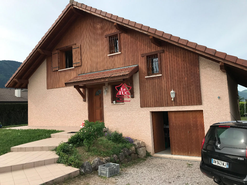 VILLA INDIVIDUELLE T5 sur 1008 m² de terrain VILLA INDIVIDUELLE T5 sur 1008 m² de terrain