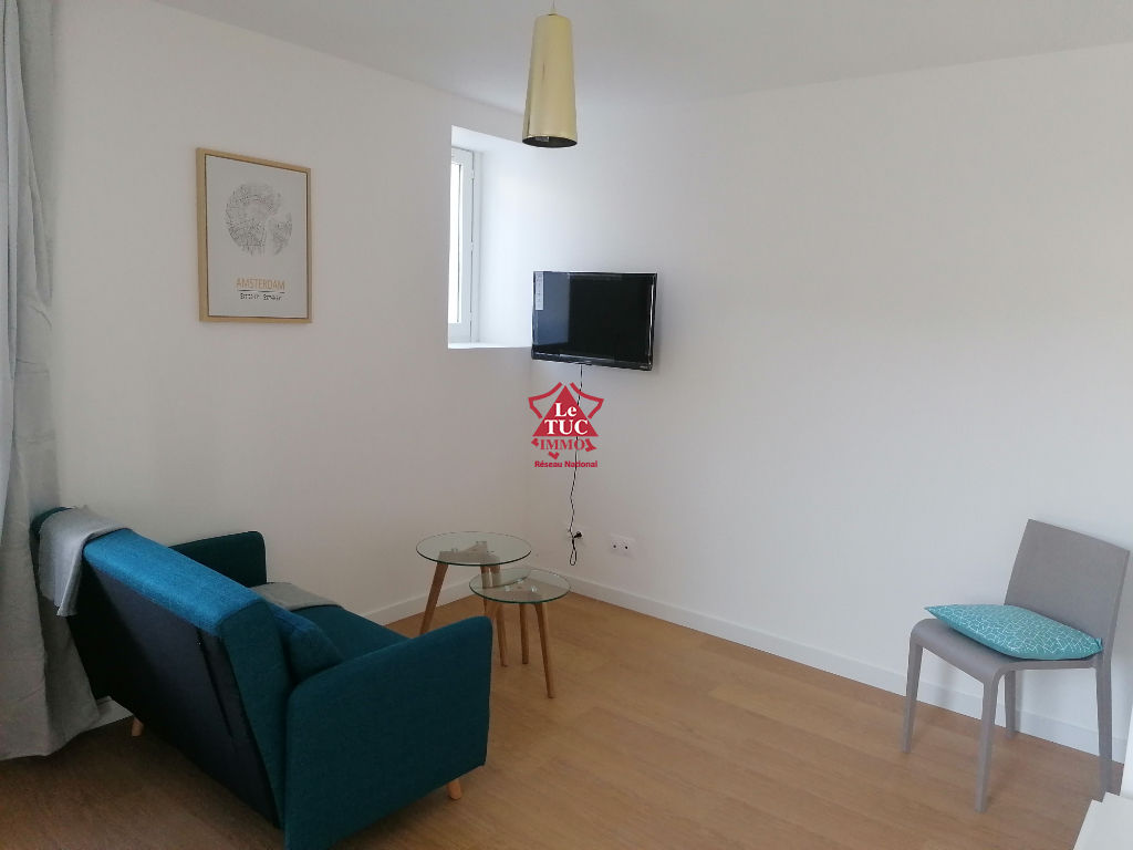 Appartement 1 pièce(s) meublé de 17 m2 avec balcon en rez de chaussée Appartement 1 pièce(s) meublé de 17 m2 avec balcon en rez de chaussée