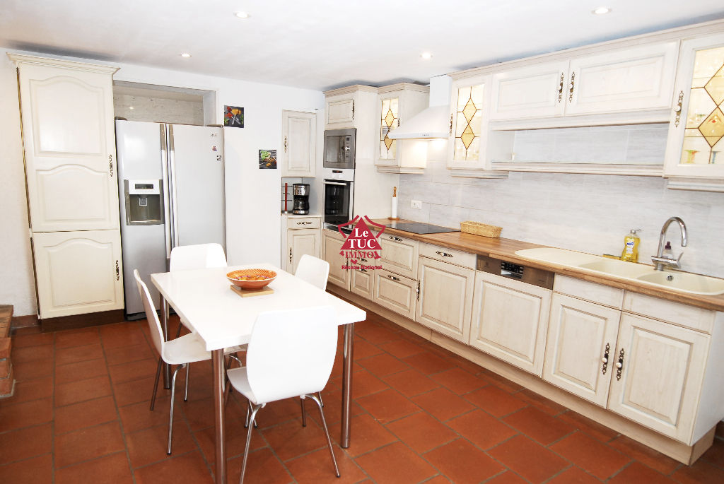 Maison Margencel 10 pièce(s) 370 m2 Maison Margencel 10 pièce(s) 370 m2