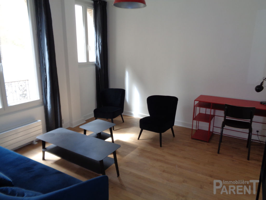 VANVES - 2 pièces Meublé de 34,42 m² VANVES - 2 pièces Meublé de 34,42 m²