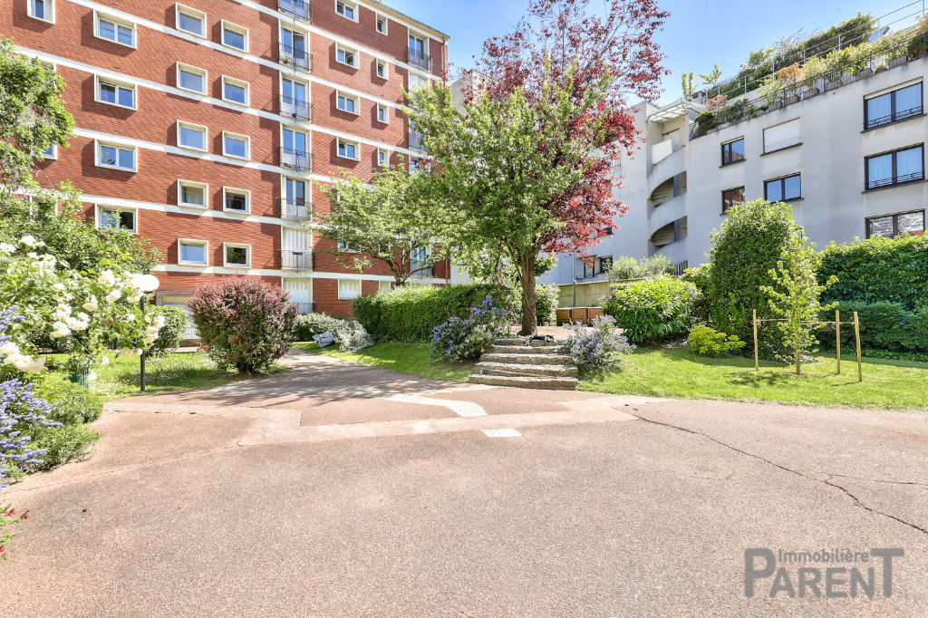 Appartement Vanves 3 pièce(s) 55 m2 Appartement Vanves 3 pièce(s) 55 m2