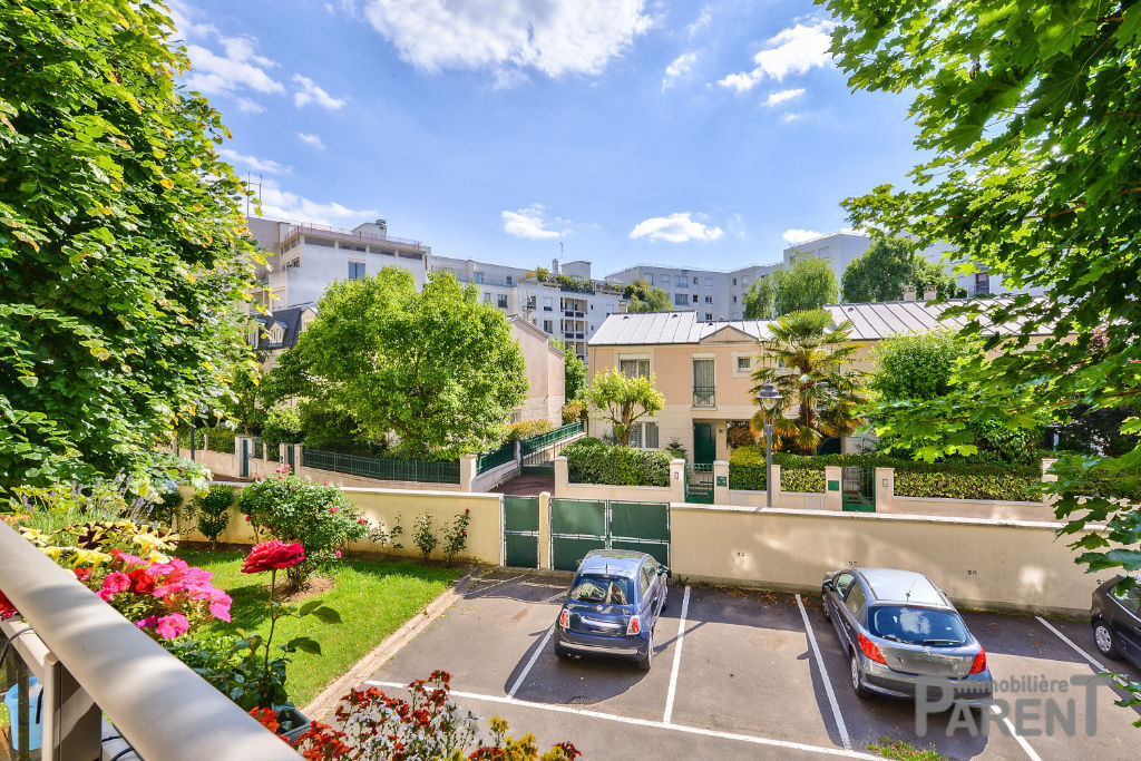 Issy Les Moulineaux 3 pièce(s) 70 m2 Issy Les Moulineaux 3 pièce(s) 70 m2