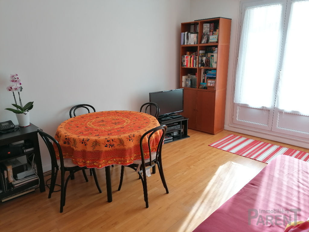 Appartement Issy Les Moulineaux 3 pièce(s) 65 m² Appartement Issy Les Moulineaux 3 pièce(s) 65 m²