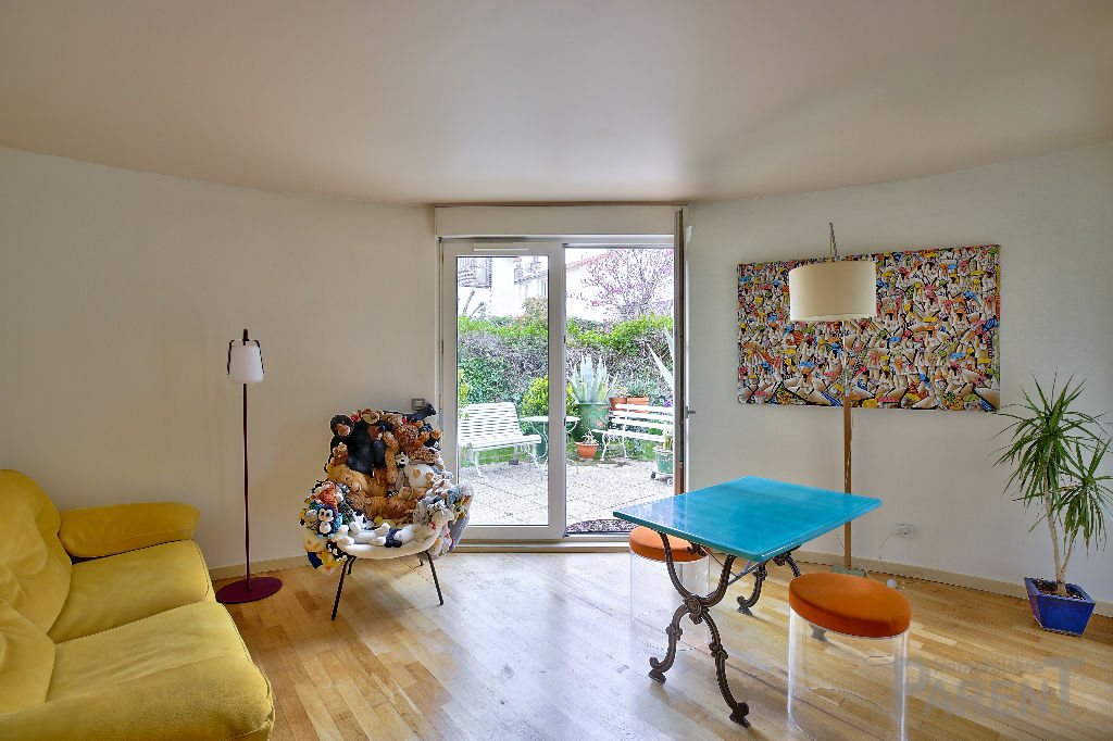 Ile St Germain 3 pièce(s) 75m2 avec 128 m² de Jardin Ile St Germain 3 pièce(s) 75m2 avec 128 m² de Jardin