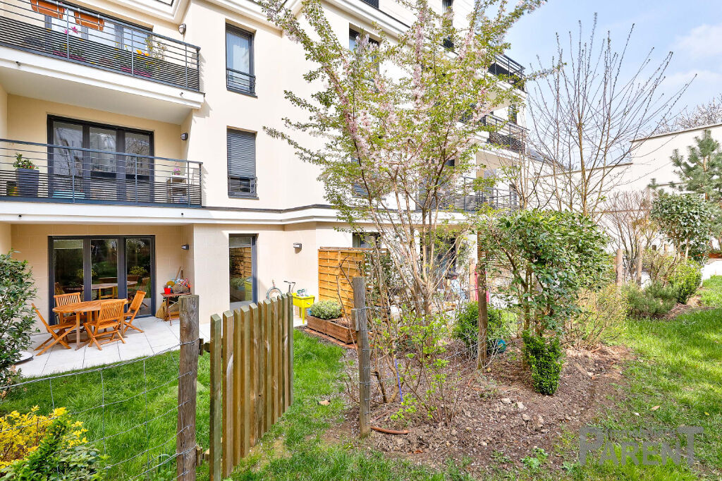 Issy Les Moulineaux - Beau 4 pièces de 89 m² avec jardin de 97 m² - Résidence de 2016 Issy Les Moulineaux - Beau 4 pièces de 89 m² avec jardin de 97 m² - Résidence de 2016