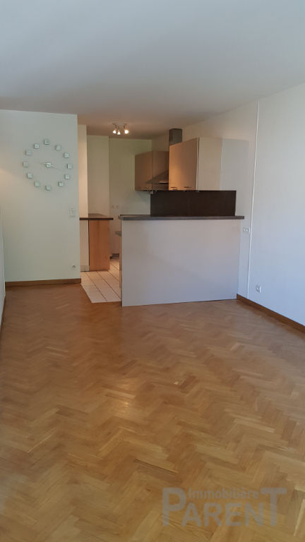 ISSY-LES-MOULINEAUX - 2 pièces de 49 m² ISSY-LES-MOULINEAUX - 2 pièces de 49 m²