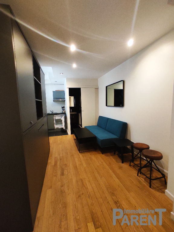 VANVES - Studio Meublé de 17,37 m² VANVES - Studio Meublé de 17,37 m²