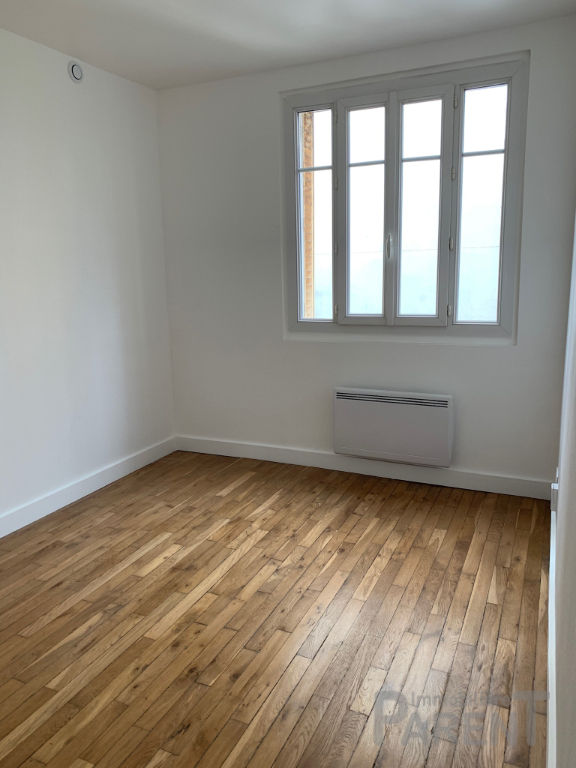 VANVES - Studio de 16,95 m² VANVES - Studio de 16,95 m²