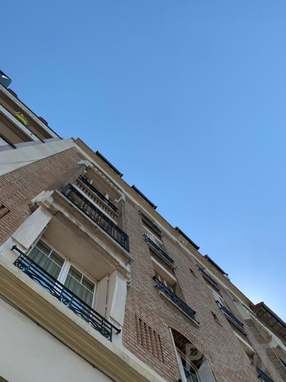 VANVES - 2 pièces MEUBLE de 36,65 m² VANVES - 2 pièces MEUBLE de 36,65 m²