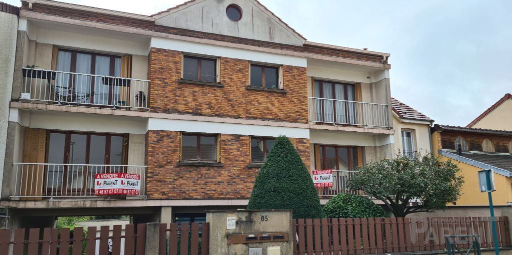 4/P - Limite de CLAMART avec garage. 4/P - Limite de CLAMART avec garage.