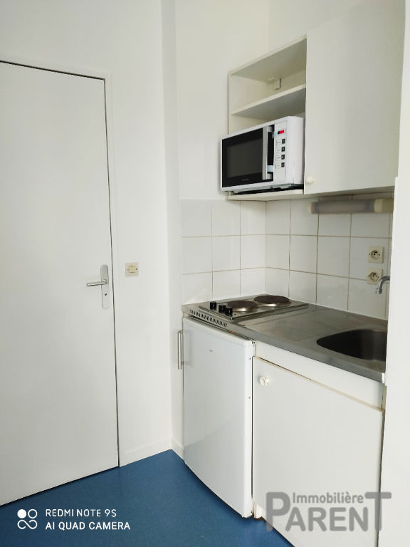 ISSY-LES-MOULINEAUX - Studio MEUBLE de 25,14 m² ISSY-LES-MOULINEAUX - Studio MEUBLE de 25,14 m²