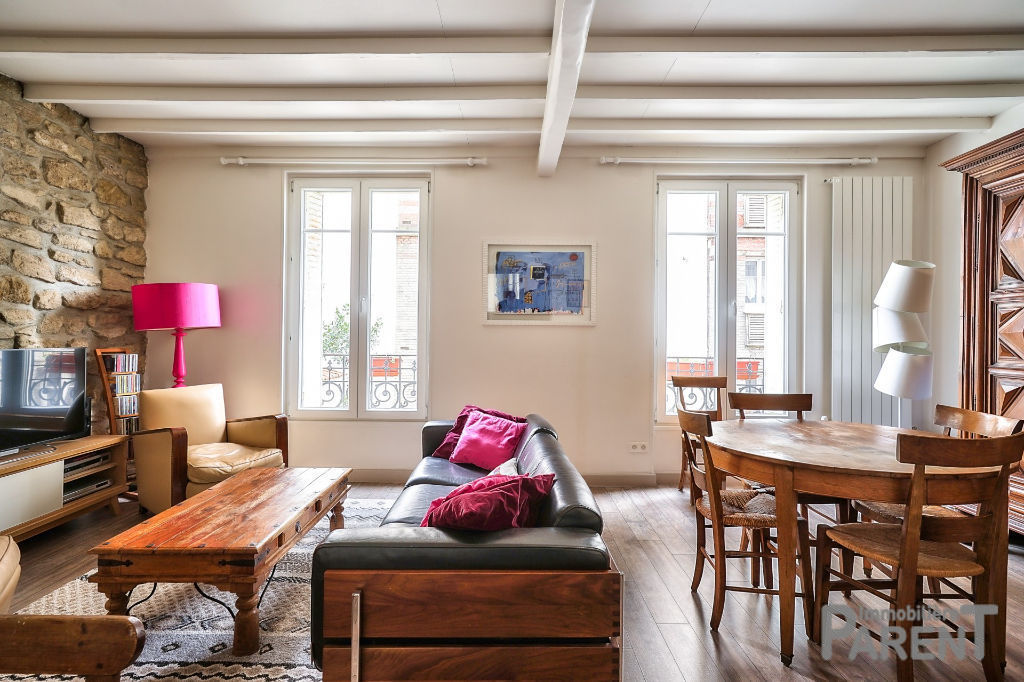 Issy Mairie - Très beau 3 pièces duplex de 64 m² (1er et 2ème étage sur Cour - charme de l'ancien rénové Issy Mairie - Très beau 3 pièces duplex de 64 m² (1er et 2ème étage sur Cour - charme de l'ancien rénové