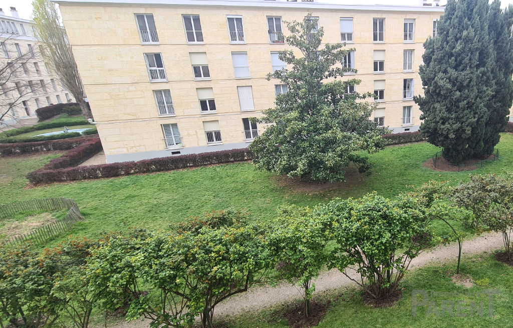 Appartement Montrouge 4 pièce(s) 80 m2 Appartement Montrouge 4 pièce(s) 80 m2
