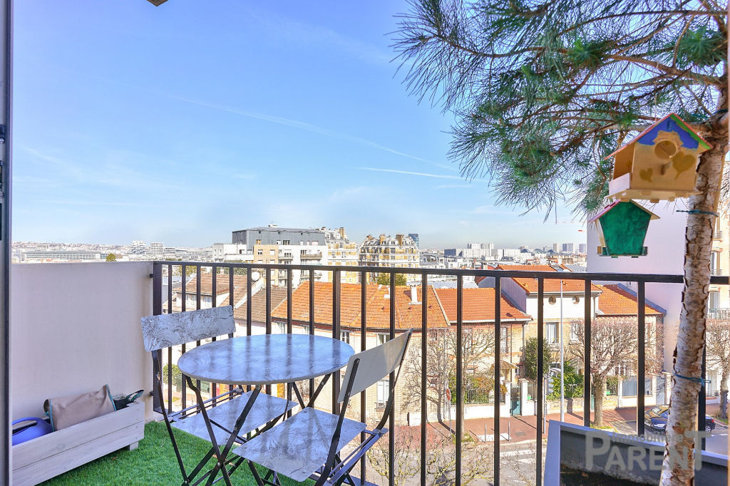 ISSY - Mairie- Parc Henri Barbusse - Superbe 3/4P de 71,1 m² avec balcon et vue dégagée. ISSY - Mairie- Parc Henri Barbusse - Superbe 3/4P de 71,1 m² avec balcon et vue dégagée.