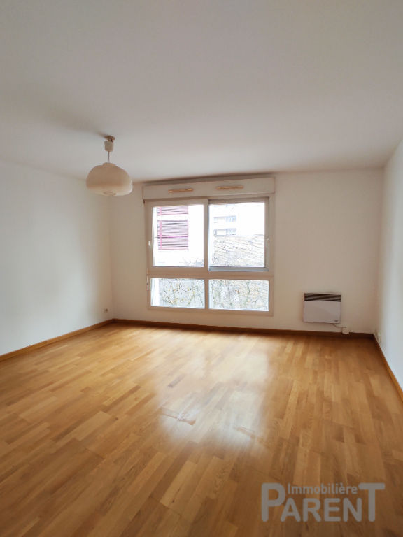 ISSY-LES-MOULINEAUX - Studio de 26 m² ISSY-LES-MOULINEAUX - Studio de 26 m²