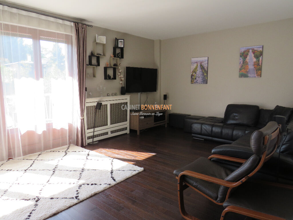 Appartement Saint Germain En Laye 5 pièce(s) 107 m2 Appartement Saint Germain En Laye 5 pièce(s) 107 m2