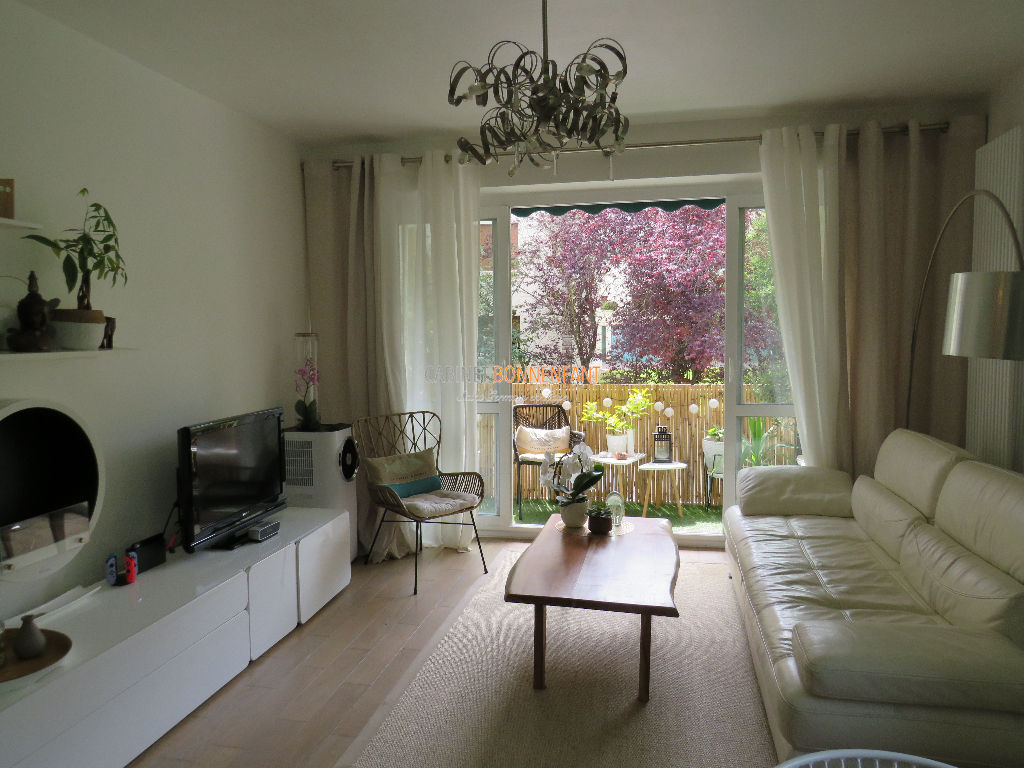 Appartement Saint Germain En Laye 3 pièce(s) 69.34 m2 Appartement Saint Germain En Laye 3 pièce(s) 69.34 m2