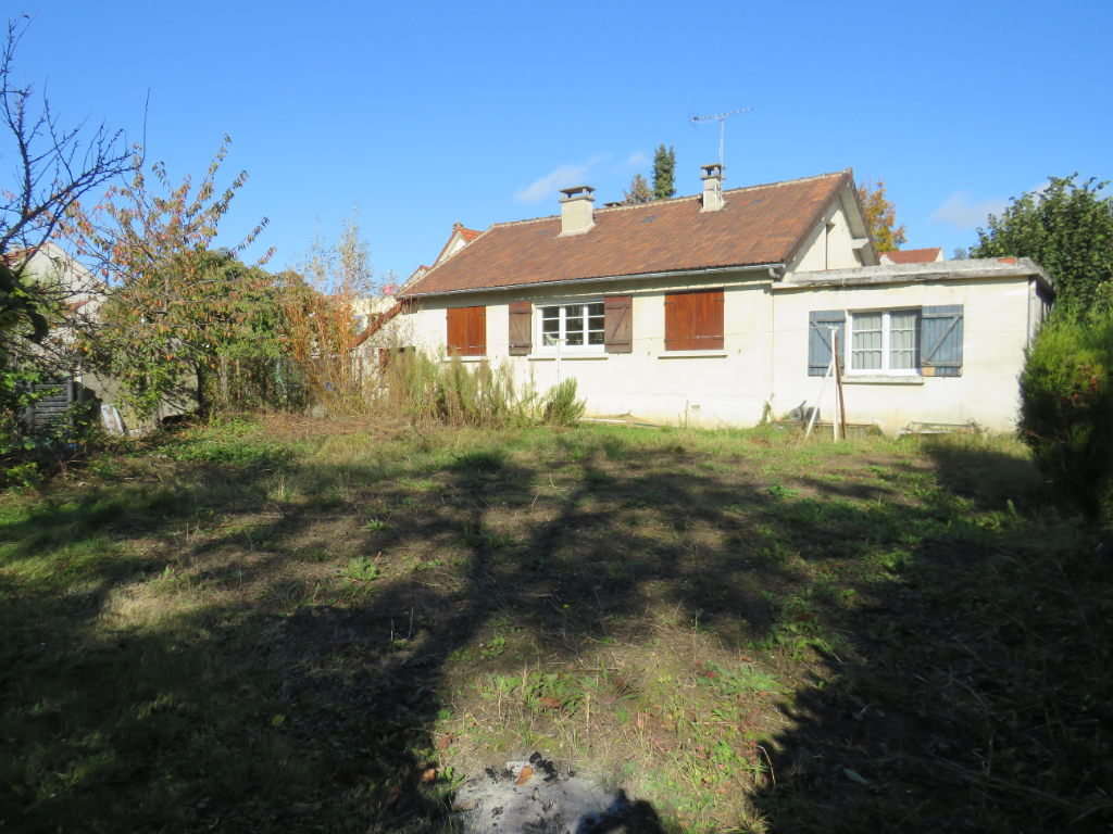 Maison individuelle avec terrain de 866 m² - Sous Préfecture Maison individuelle avec terrain de 866 m² - Sous Préfecture