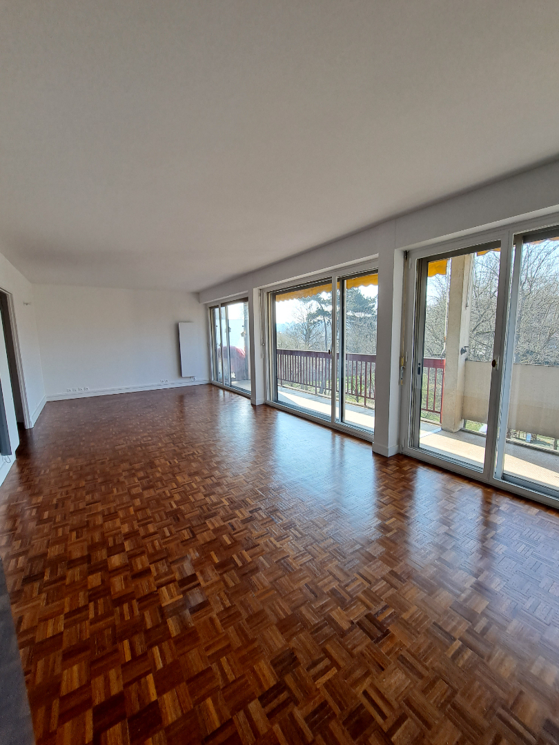 Appartement Saint Germain En Laye 4 pièce(s) 95 m2 Appartement Saint Germain En Laye 4 pièce(s) 95 m2