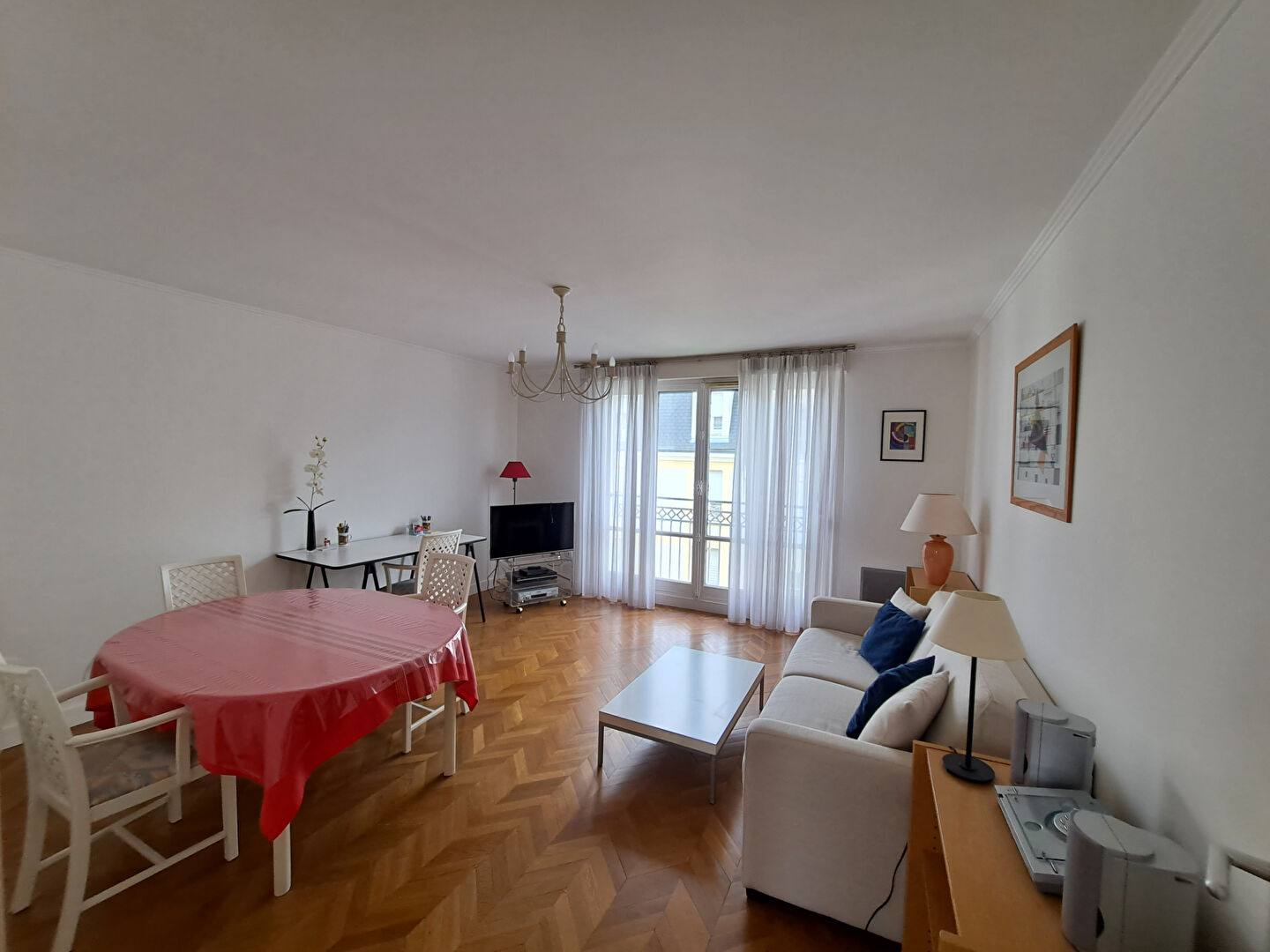 Appartement Saint Germain En Laye 2 pièce(s) 52 m2 Appartement Saint Germain En Laye 2 pièce(s) 52 m2