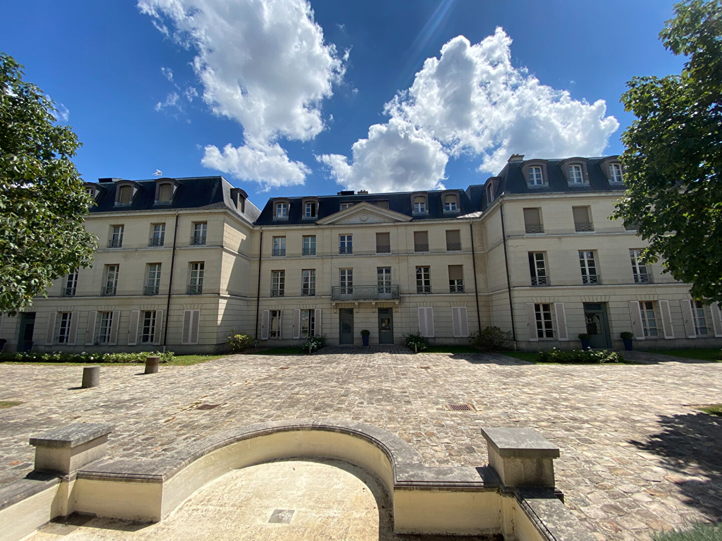 Appartement Saint Germain En Laye 3 pièce(s) 75.26 m2 Appartement Saint Germain En Laye 3 pièce(s) 75.26 m2