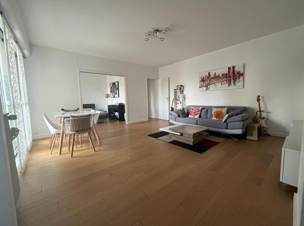 Appartement Saint Germain En Laye 3 pièce(s) 66 m2 - Ascenseur et parkings Appartement Saint Germain En Laye 3 pièce(s) 66 m2 - Ascenseur et parkings
