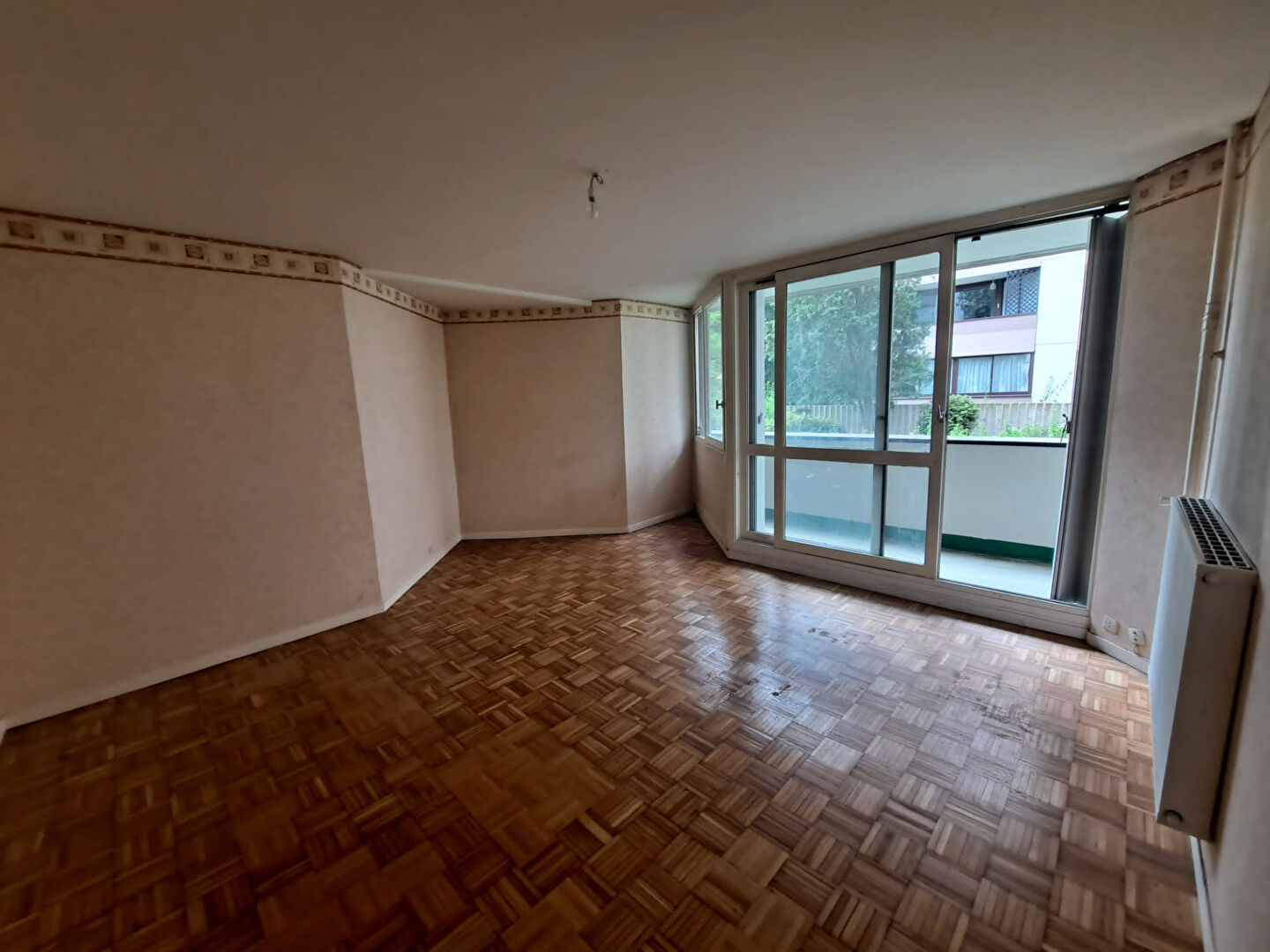 Appartement Saint Germain En Laye 3 pièce(s) 70 m2 Appartement Saint Germain En Laye 3 pièce(s) 70 m2