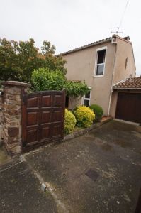 *CARCASSONNE - QUARTIER CALME