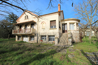 11170 - Maison a Pezens - 5 pieces 170 m2 - 8700 m2 de terrain