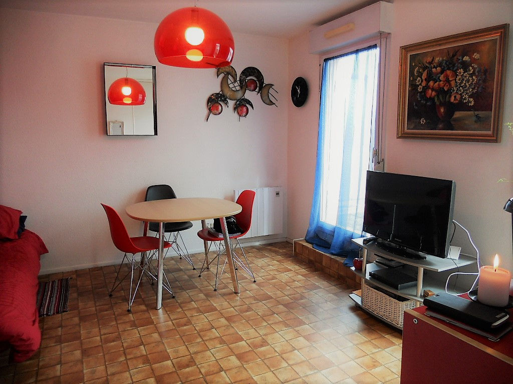 Appartement F1 Bis 30 m² en dernier étage Terrasse Box en sous-sol à vendre à METZ Sablon Appartement F1 Bis 30 m² en dernier étage Terrasse Box en sous-sol à vendre à METZ Sablon