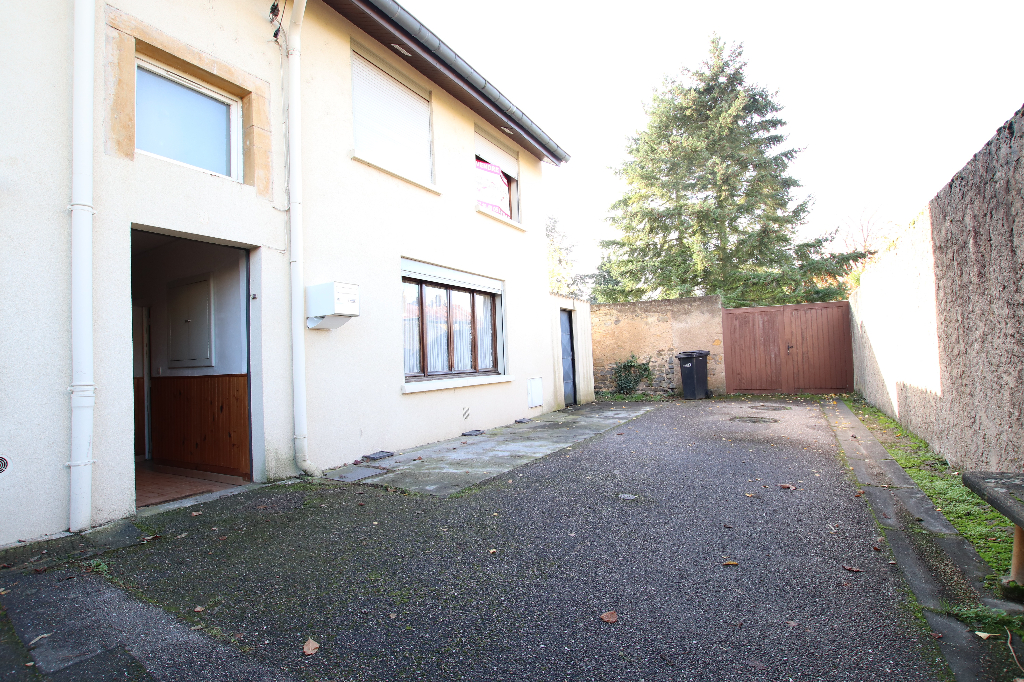 Maison 4 pièces 107 m² avec jardin et une place de parking à METZ MAGNY Maison 4 pièces 107 m² avec jardin et une place de parking à METZ MAGNY