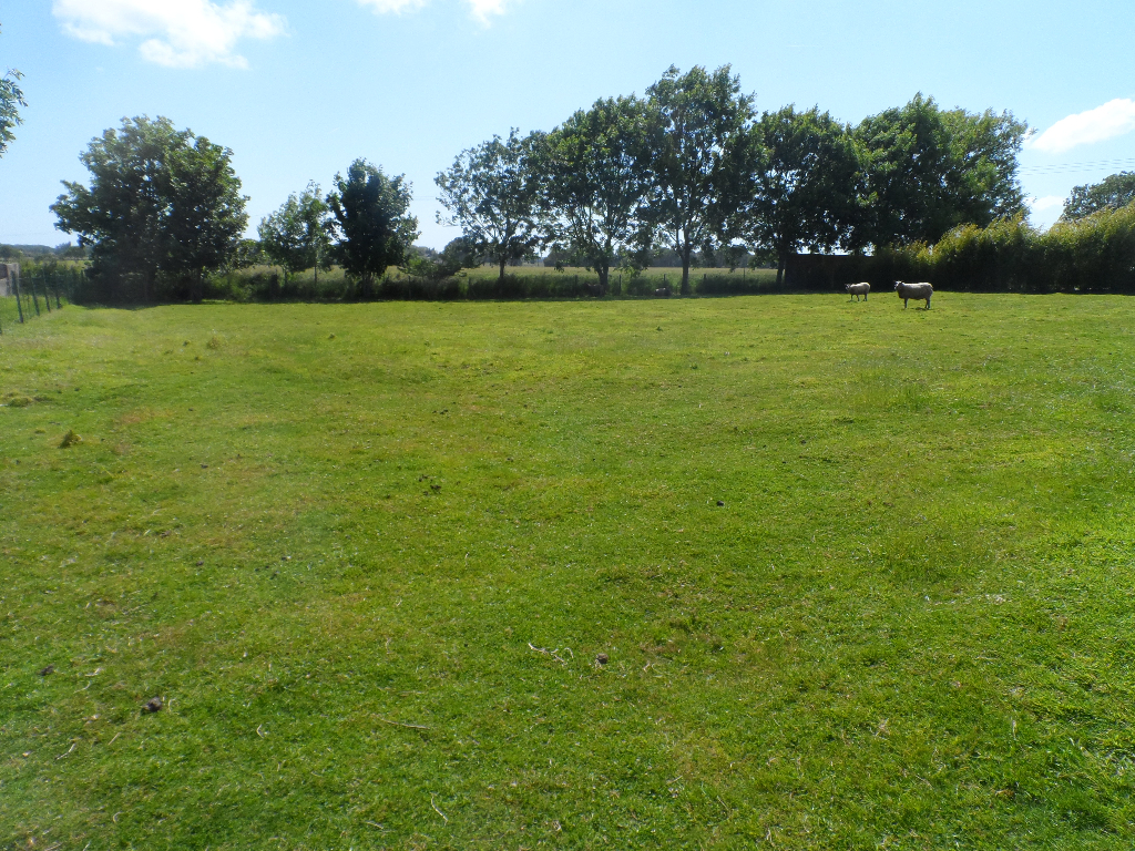 A VENDRE Terrain constructible PLURIEN A VENDRE Terrain constructible PLURIEN