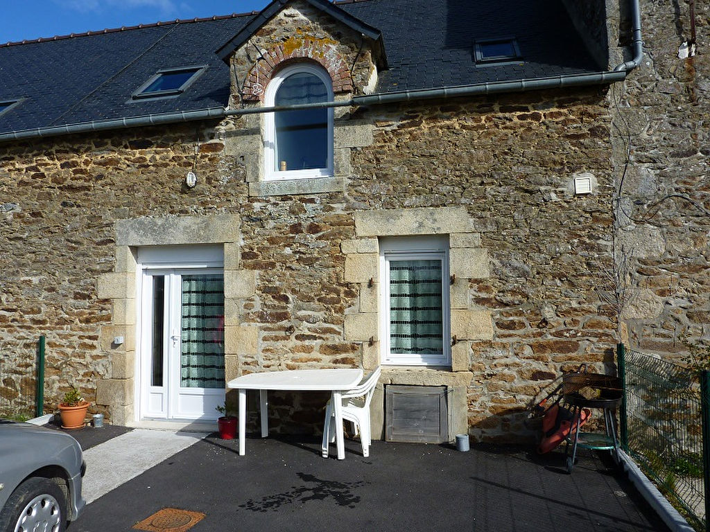 A VENDRE MAISON PLUDUNO A VENDRE MAISON PLUDUNO