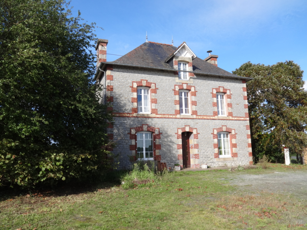 A VENDRE MAISON PLUDUNO A VENDRE MAISON PLUDUNO