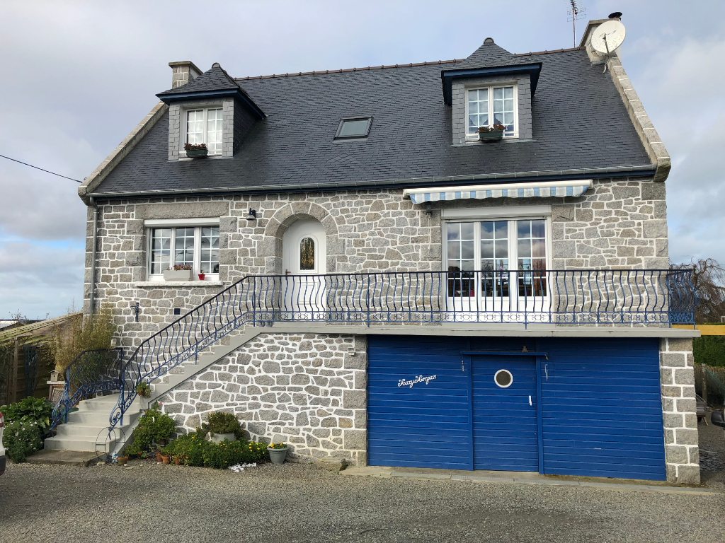 Maison Saint Cast Le Guildo 7 pièce(s) 163.03 m2 Maison Saint Cast Le Guildo 7 pièce(s) 163.03 m2