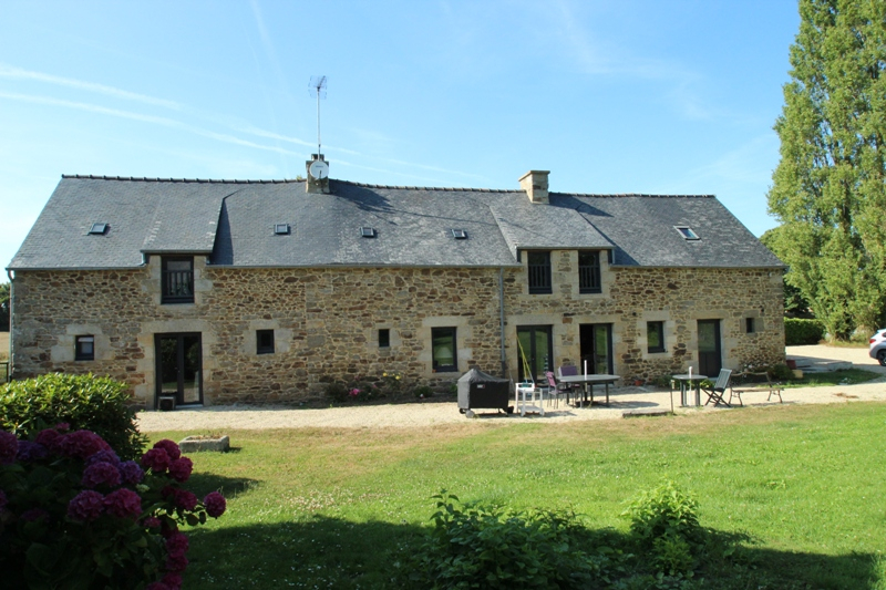 A VENDRE MAISON SAINT LORMEL A VENDRE MAISON SAINT LORMEL