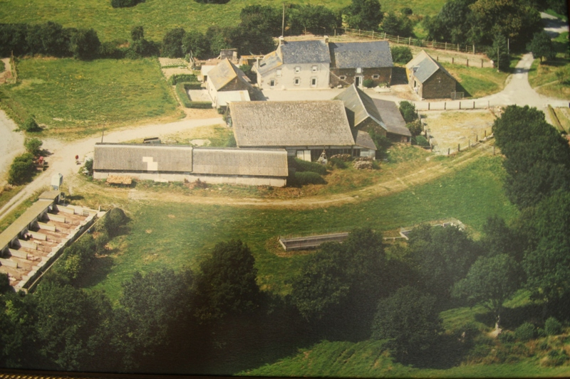 PROPRIÉTÉ ÉQUESTRE SAINT MARTIN DES PRES PROPRIÉTÉ ÉQUESTRE SAINT MARTIN DES PRES