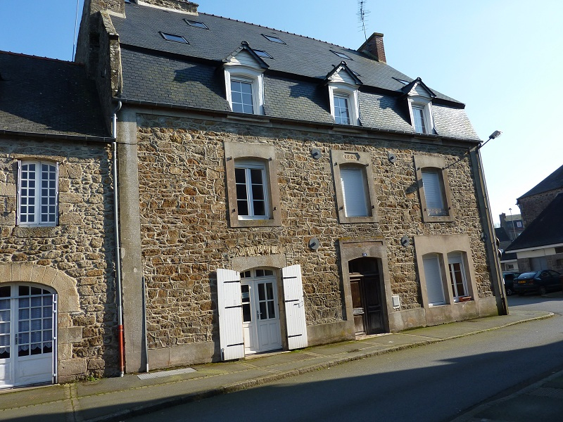 MEUBLE DUPLEX PLANCOET MEUBLE DUPLEX PLANCOET