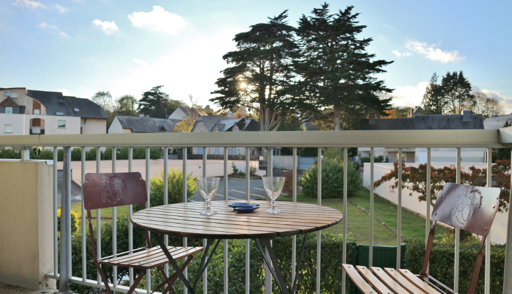 LOCATION VACANCES 2/4 PERSONNES LOCATION VACANCES 2/4 PERSONNES