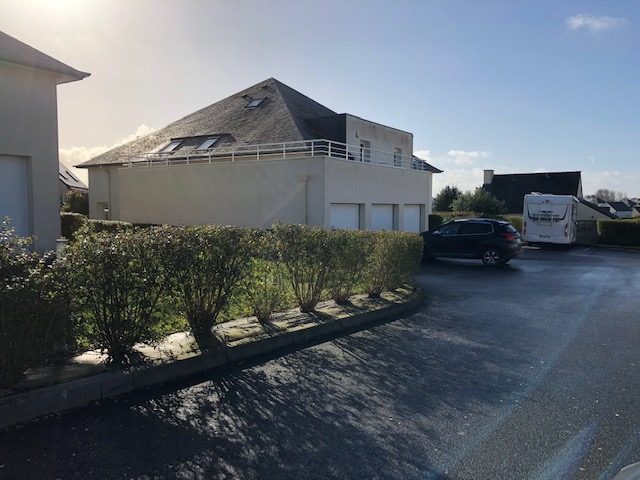 Location FREHEL Location FREHEL
