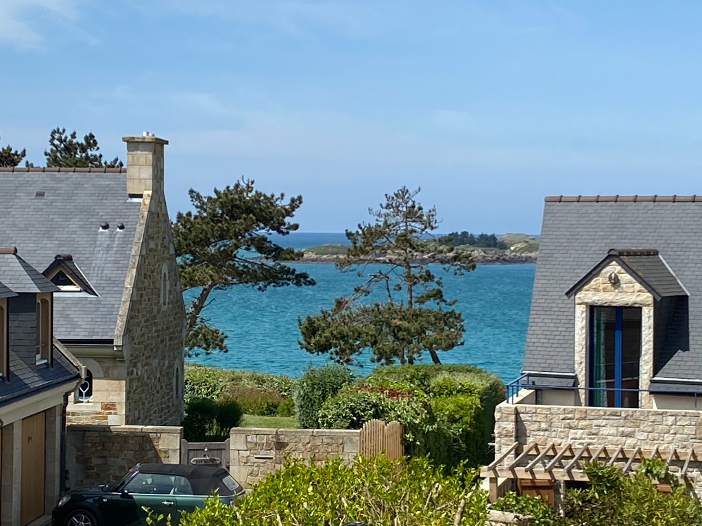 A LOUER MAISON MEUBLÉE - VUE MER - SAINT JACUT A LOUER MAISON MEUBLÉE - VUE MER - SAINT JACUT