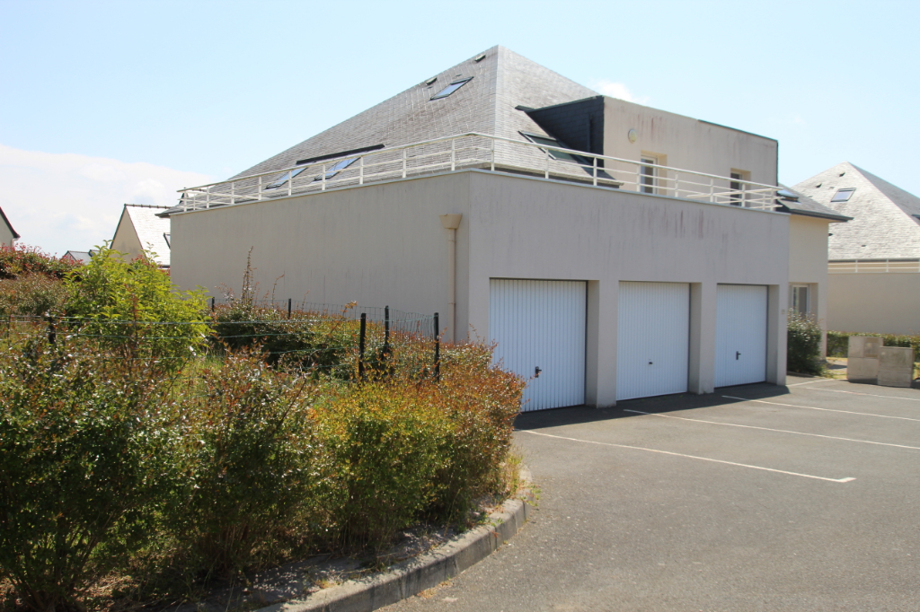 Location FREHEL Location FREHEL