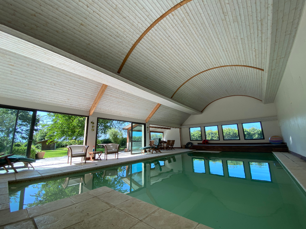 Maison avec piscine privative Créhen - Location vacances Maison avec piscine privative Créhen - Location vacances