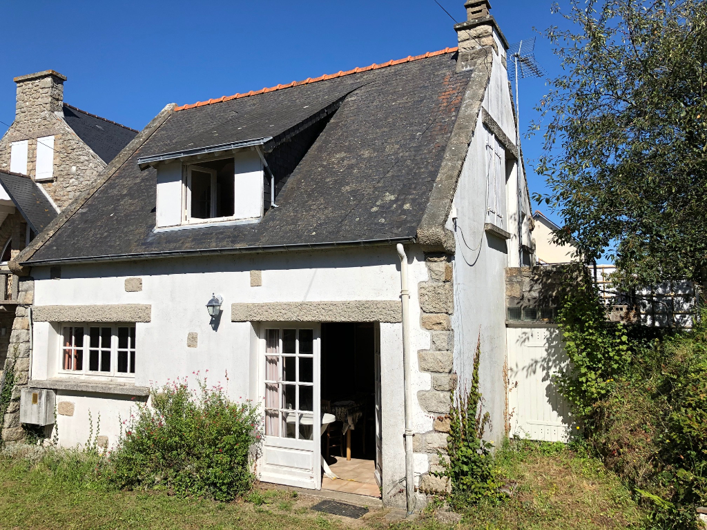 MAISON SAINT-JACUT MAISON SAINT-JACUT