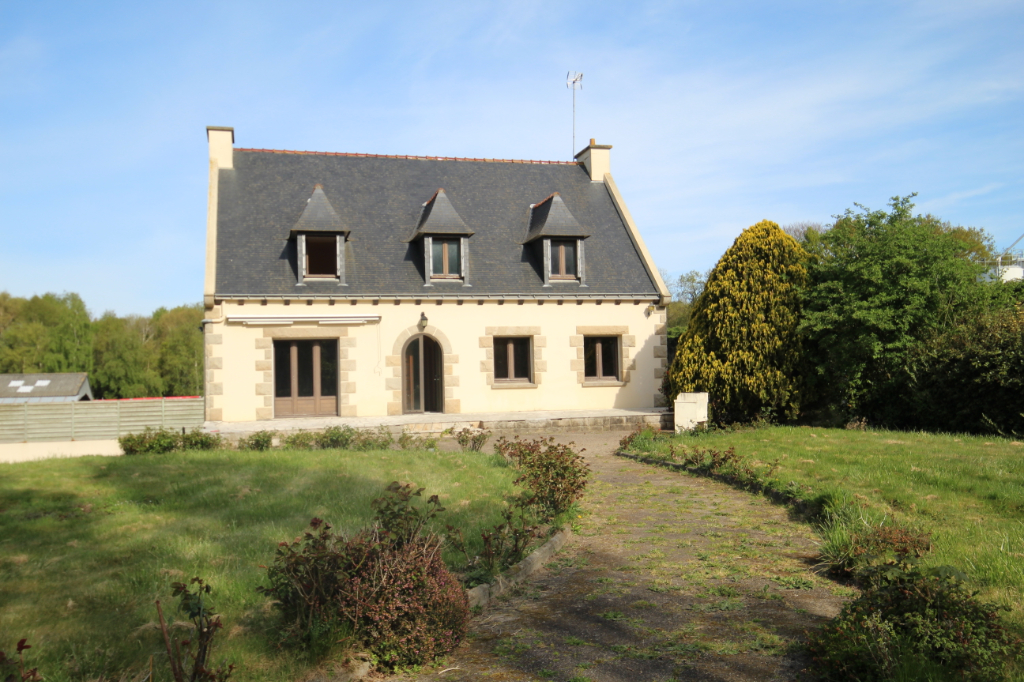 A VENDRE Hénanbihen A VENDRE Hénanbihen